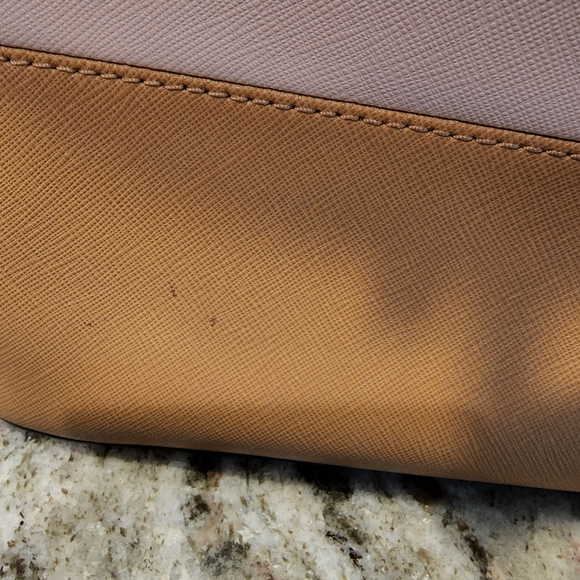 Large Michael Kors tote and matching wallet. Pink and peanut butter color. - Picture 3 of 5